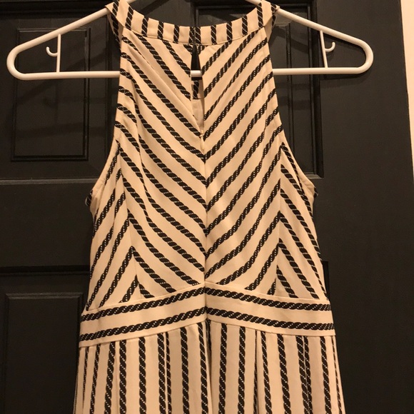 Ann Taylor 0P Long Off-White Dress w/Black Chain - Picture 5 of 6